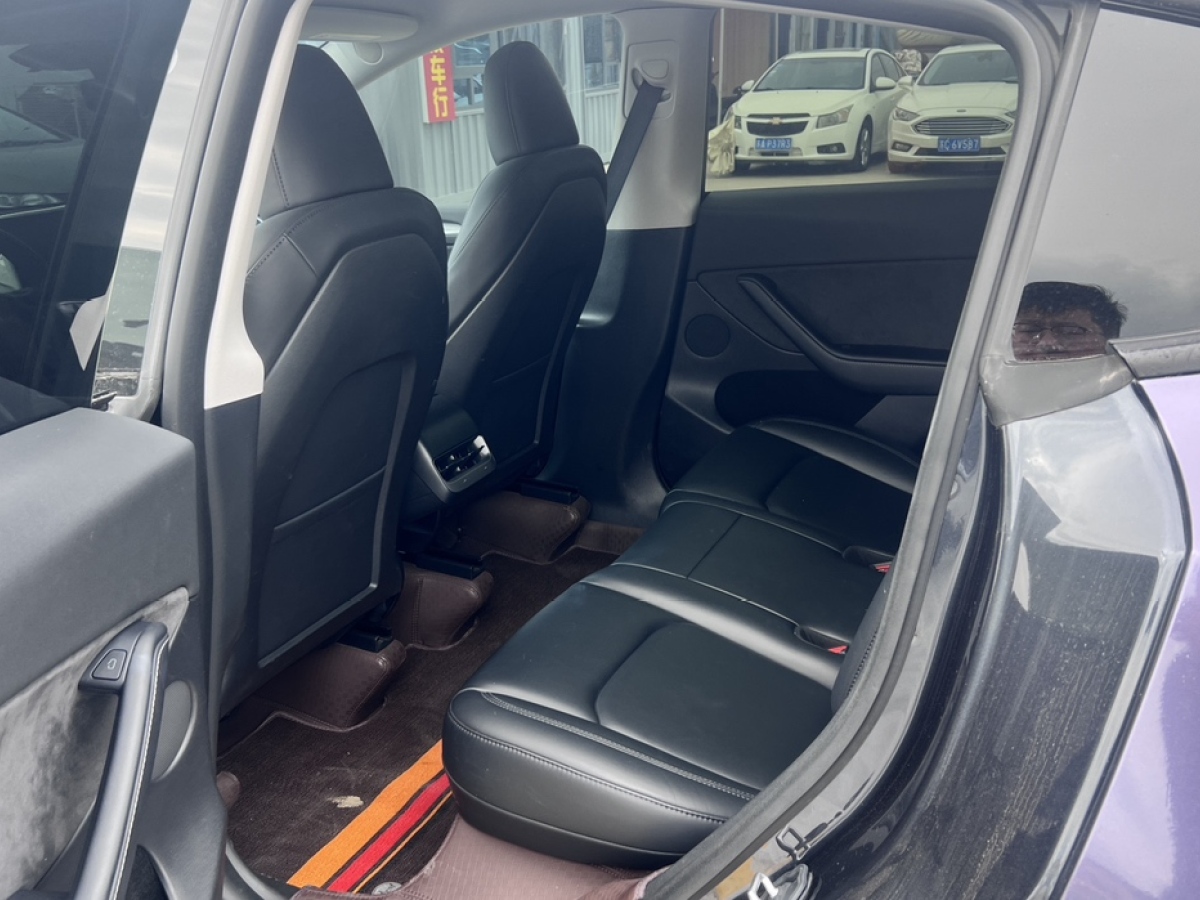 特斯拉 Model Y  2024款 后輪驅(qū)動(dòng)版圖片
