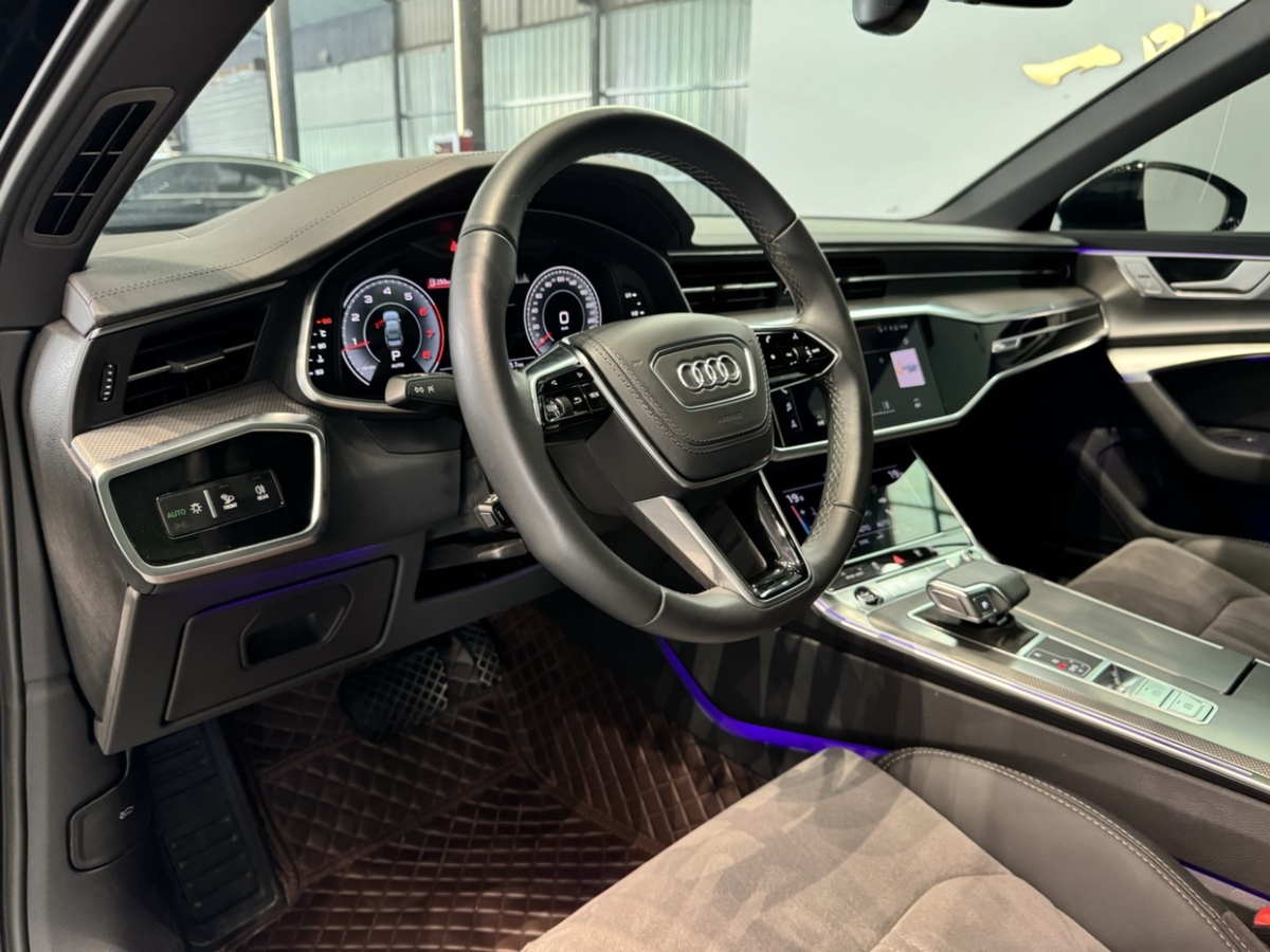 奧迪 奧迪A6L  2024款 40 TFSI 豪華動感型圖片