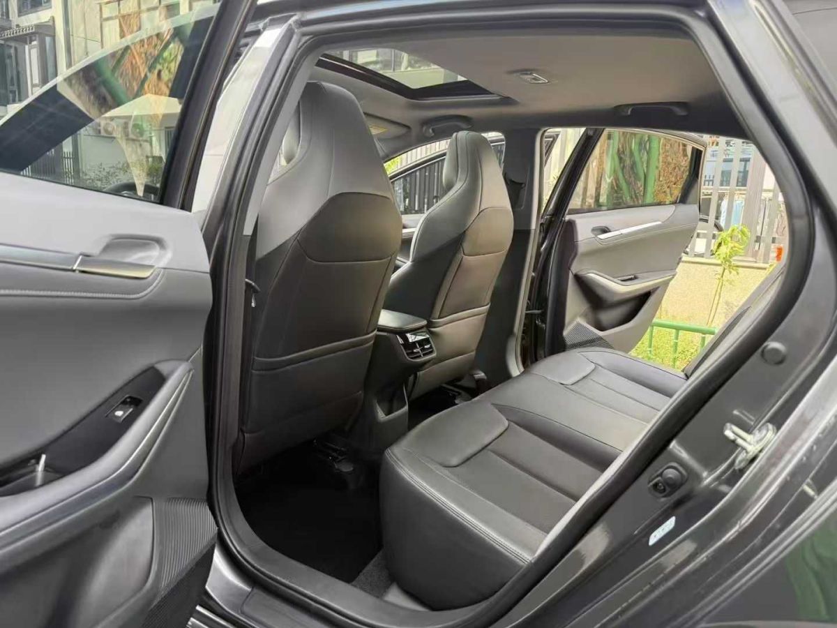 長(zhǎng)安 UNI-T  2023款 1.5T 卓越型圖片