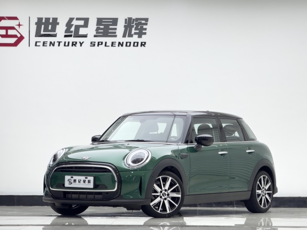 MINI MINI  2023款 改款 1.5T COOPER 艺术家 五门版