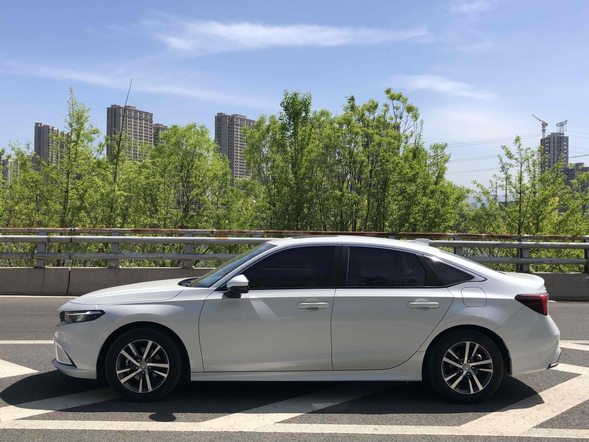 本田 型格  2023款 240TURBO CVT領(lǐng)先版圖片