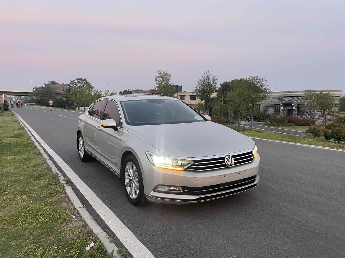 大眾 邁騰  2018款 改款 330TSI DSG 豪華型圖片