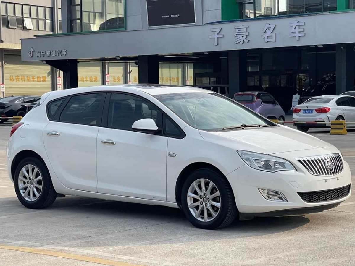 別克 英朗  2013款 XT 1.6L 自動(dòng)舒適版圖片