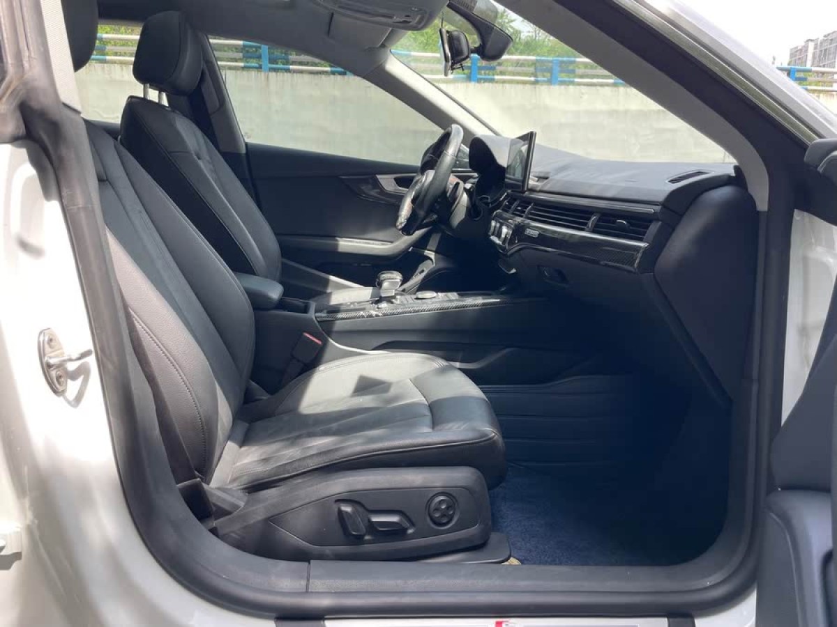 奧迪 奧迪A5  2017款 Sportback 40 TFSI 時尚型圖片
