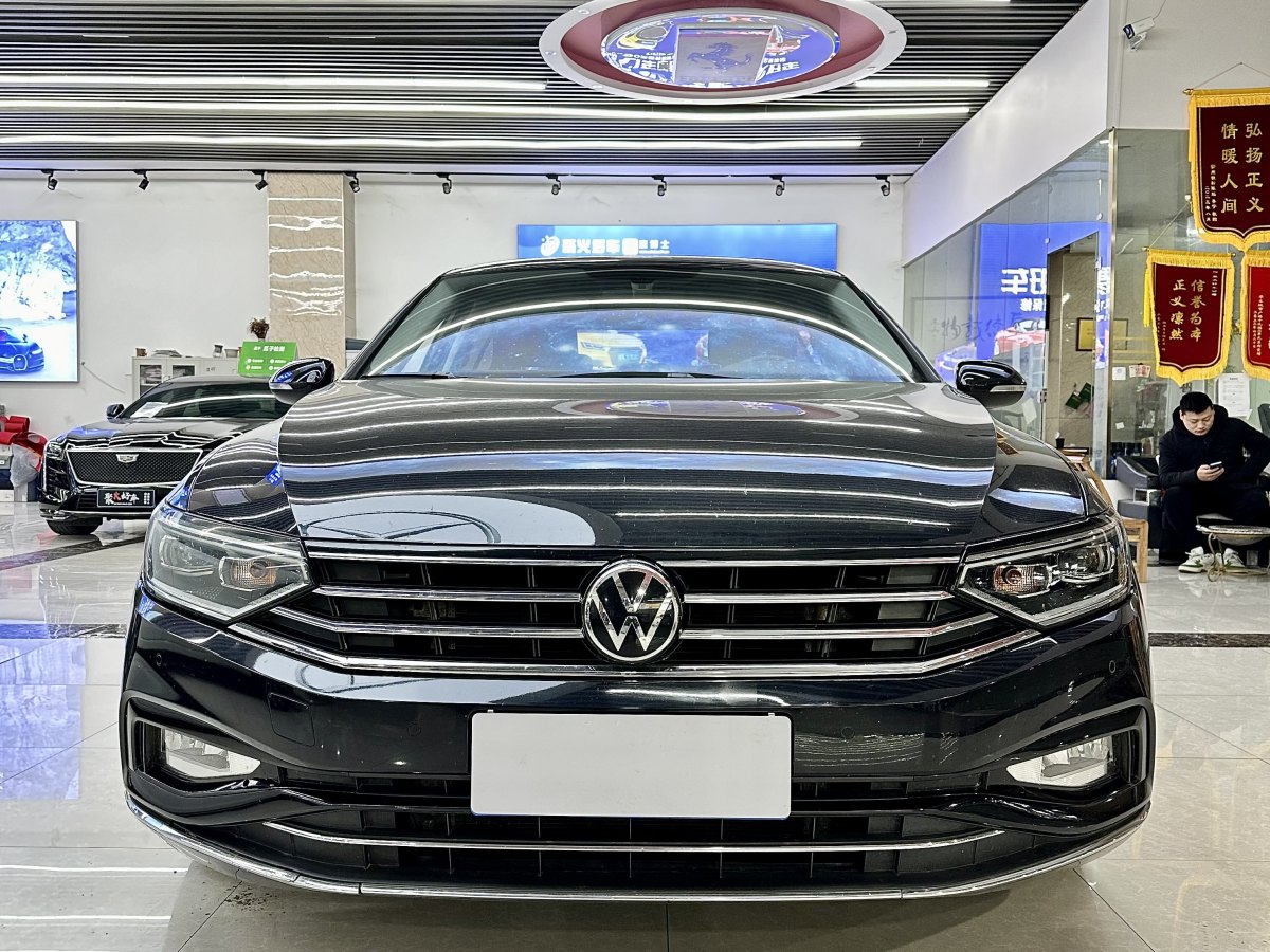 大眾 邁騰  2019款  330TSI DSG 領(lǐng)先型 國(guó)VI圖片