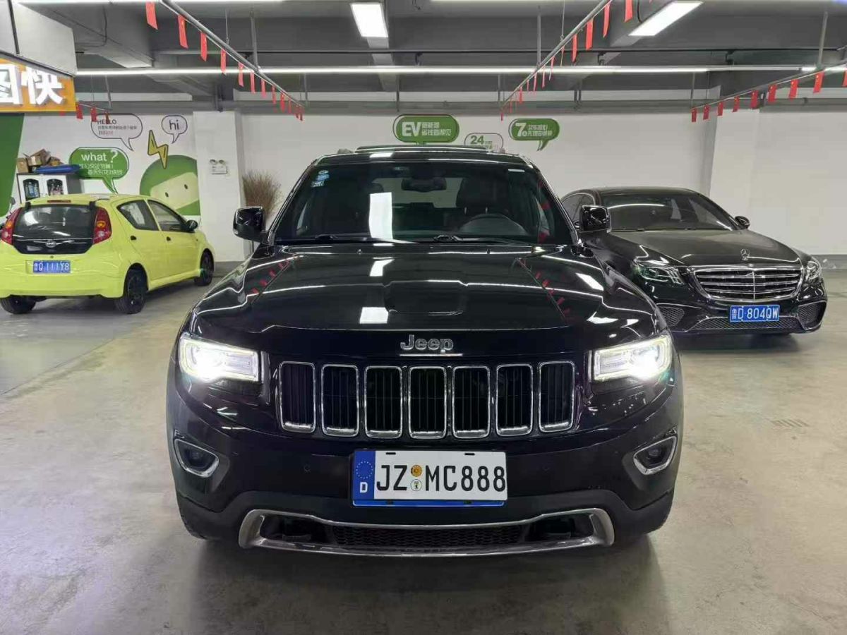 Jeep 大切諾基  2015款 3.0L 旗艦尊悅版圖片