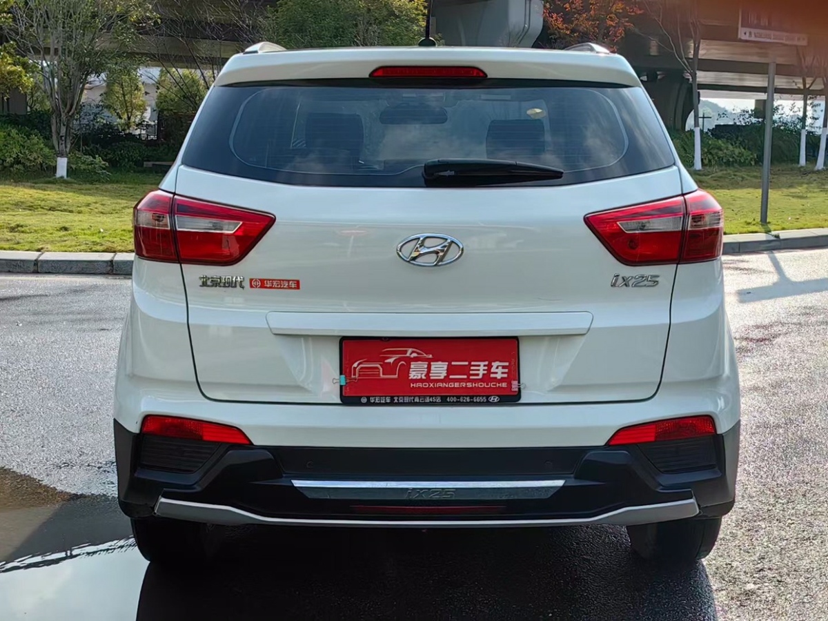 現(xiàn)代 ix25  2015款 1.6L 自動兩驅(qū)智能型GLS圖片