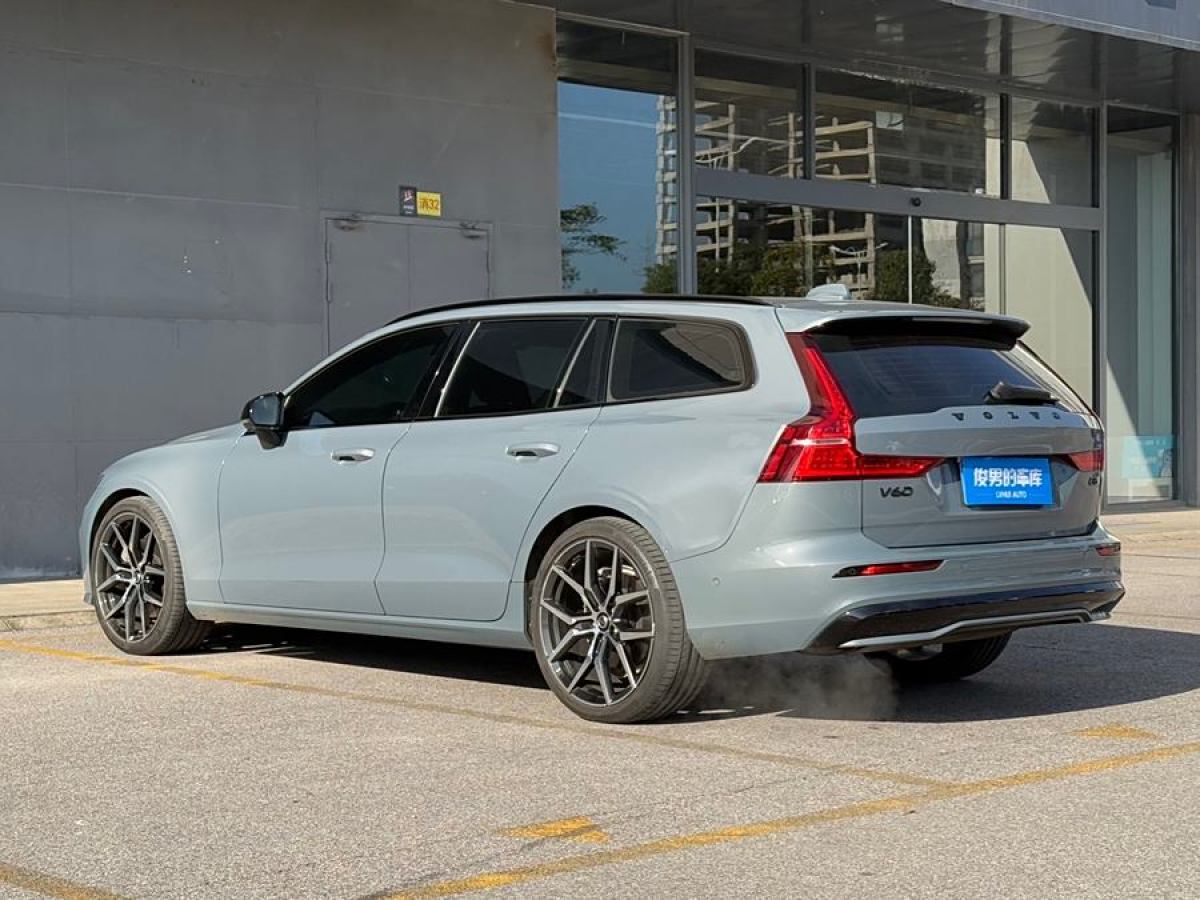 沃爾沃 V60  2023款 B5 智雅運動版圖片