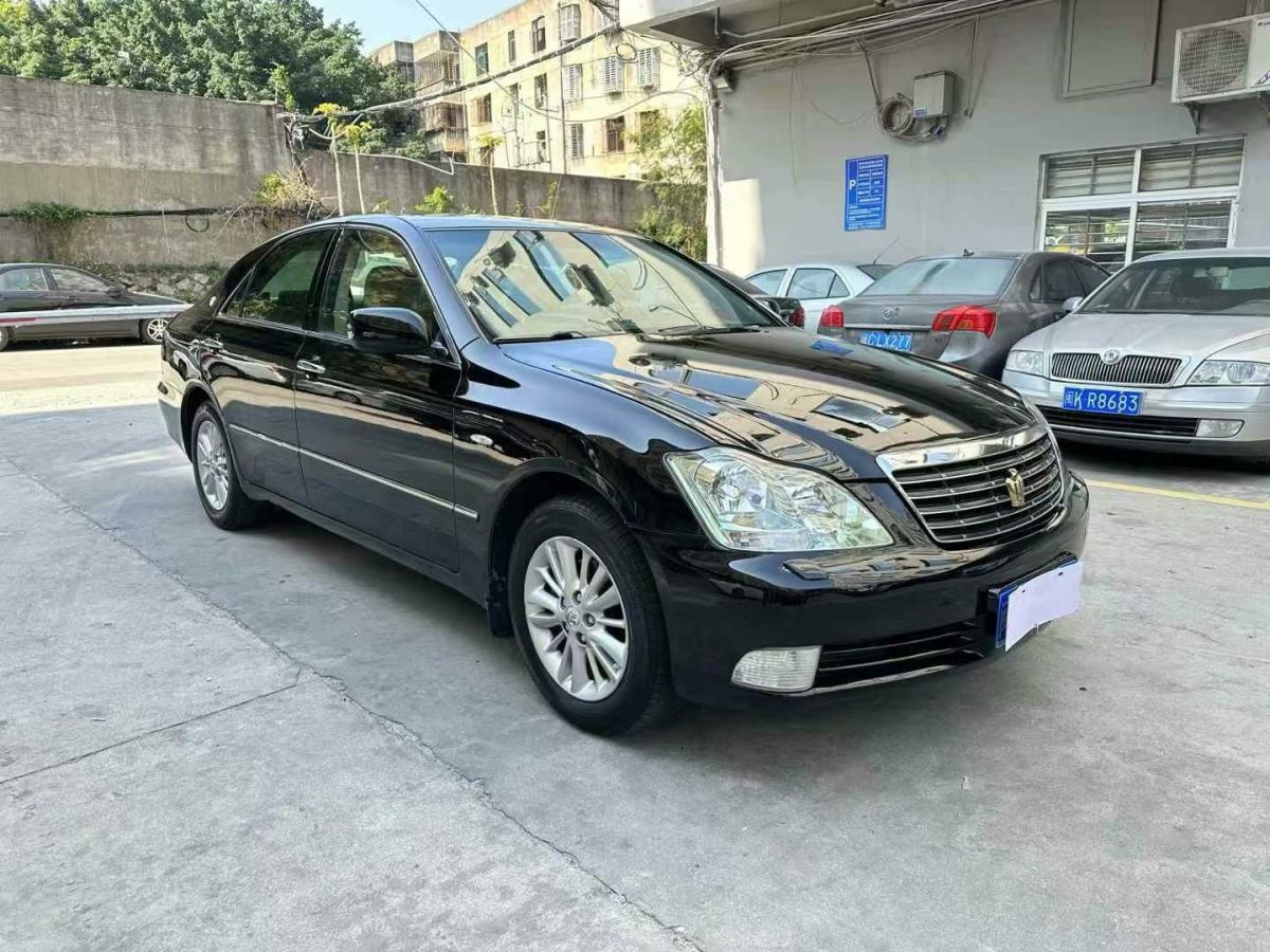 豐田 皇冠  2007款 2.5L Royal 導(dǎo)航版圖片