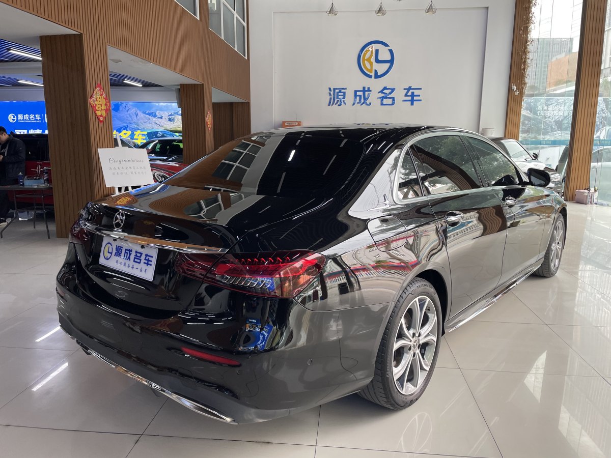 奔馳 奔馳E級(jí)  2021款 改款 E 300 L 尊貴型圖片