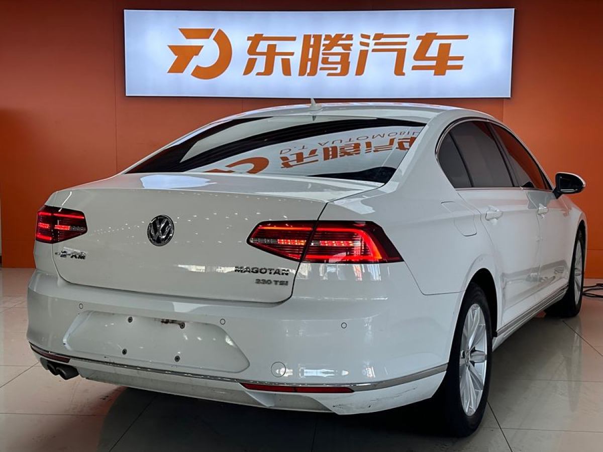 大眾 邁騰  2018款 330TSI DSG 領(lǐng)先型圖片