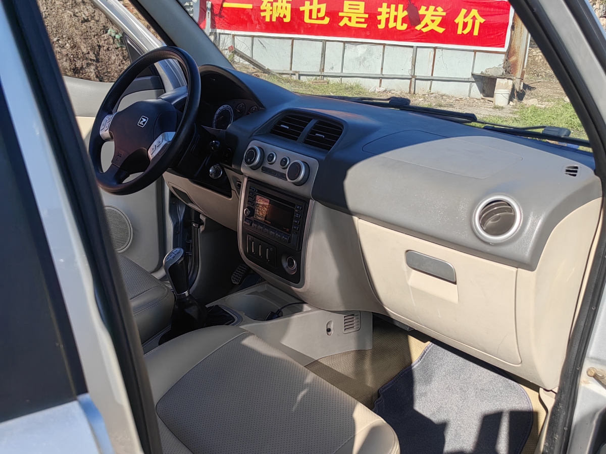 眾泰 5008  2010款 1.3L 手動豪華型圖片