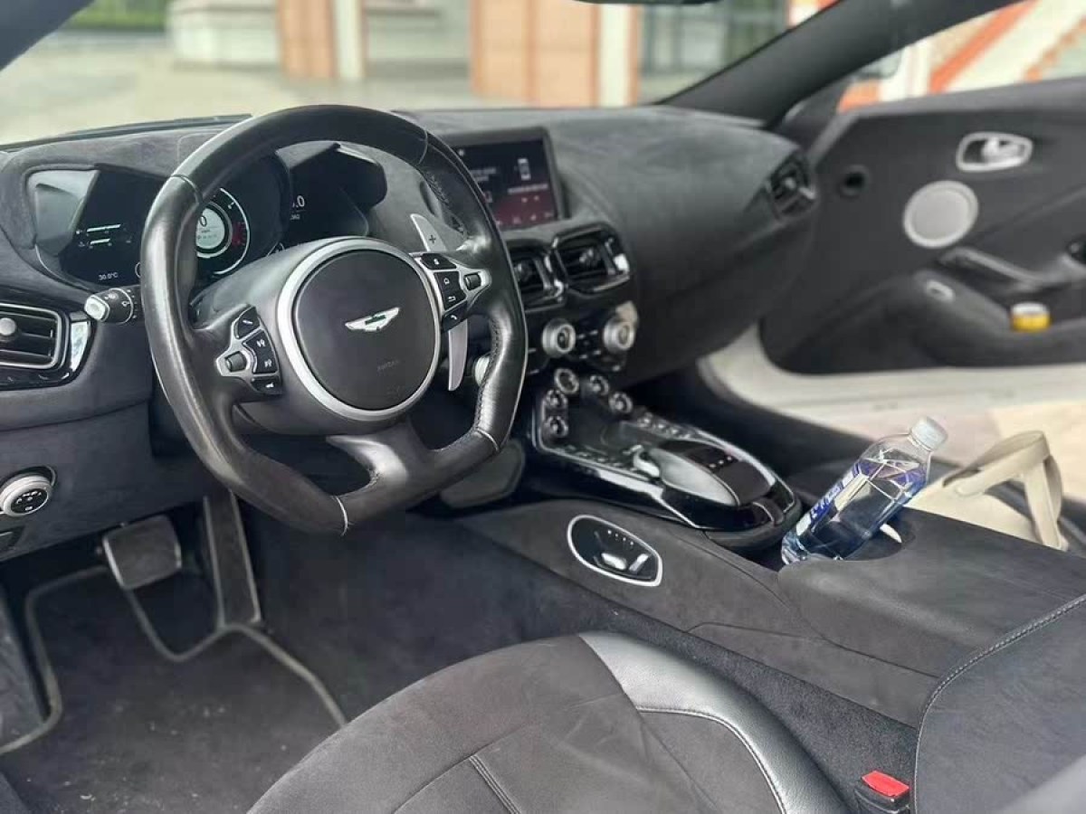 阿斯頓·馬丁 V8 Vantage  2022款 4.0T V8 Coupe圖片