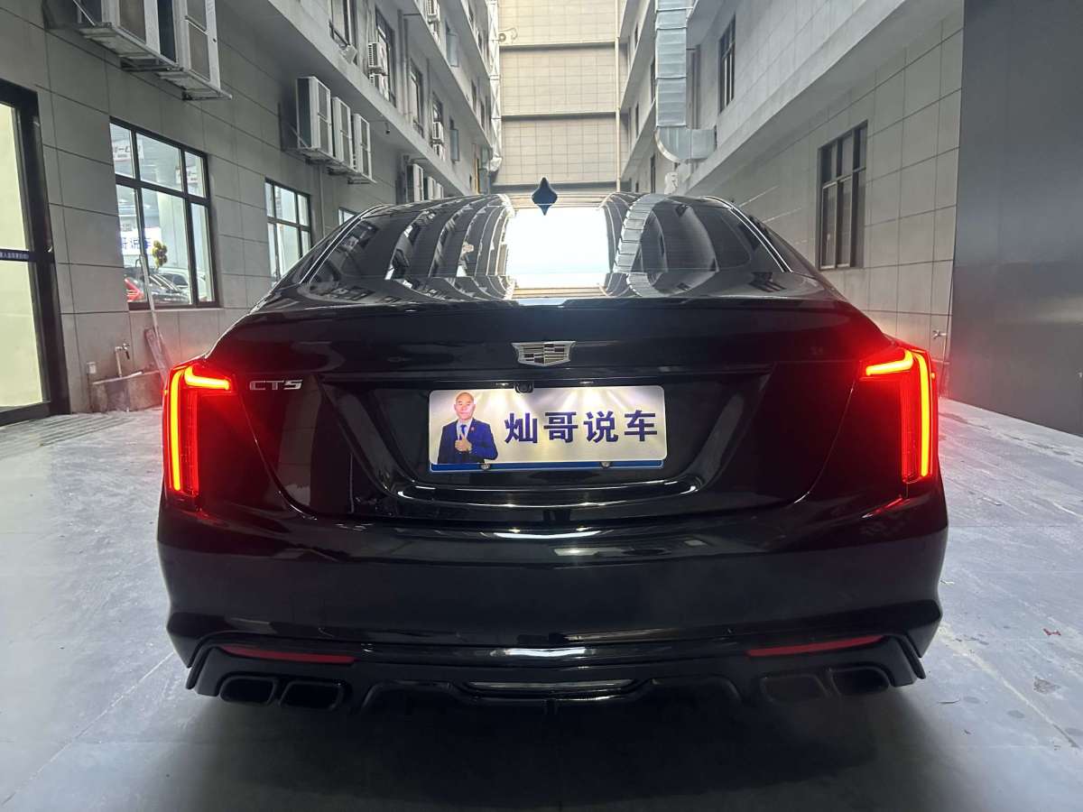 凱迪拉克 CT5  2023款 28T 豪華型（標(biāo)準(zhǔn)版）圖片