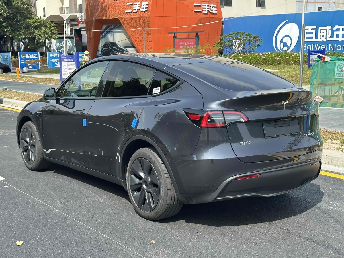 特斯拉 Model Y  2023款 長續(xù)航煥新版 雙電機(jī)全輪驅(qū)動(dòng)圖片