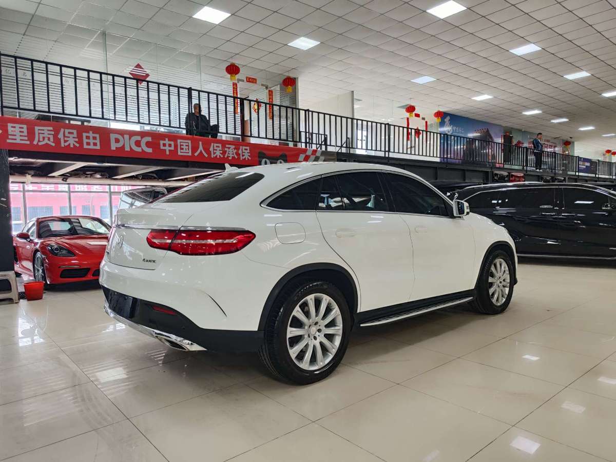 奔馳 奔馳GLE  2016款 GLE 320 4MATIC 豪華型圖片