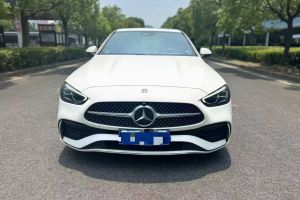 奔馳C級(jí) 奔馳 C 260 L 皓夜運(yùn)動(dòng)版