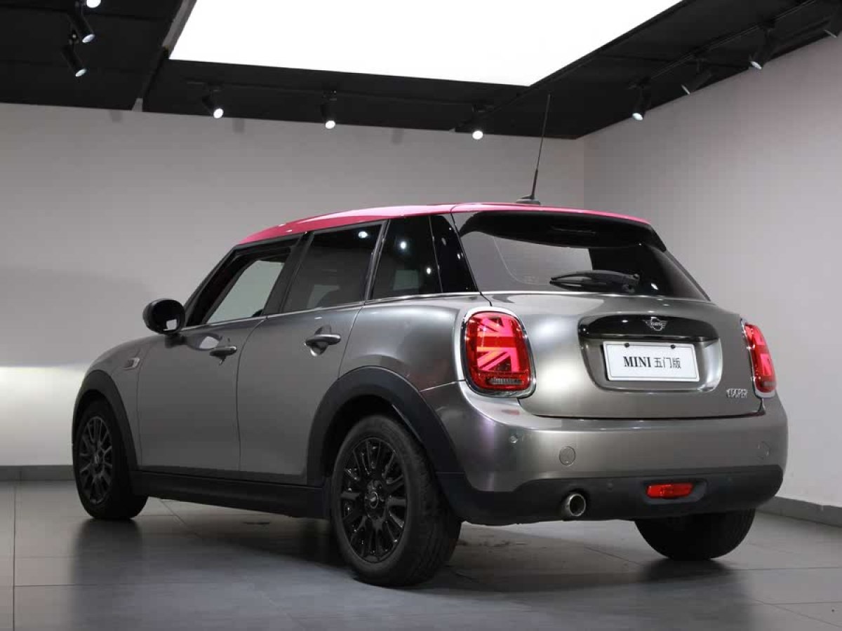 MINI MINI  2018款 1.5T COOPER 經(jīng)典派 五門(mén)版圖片