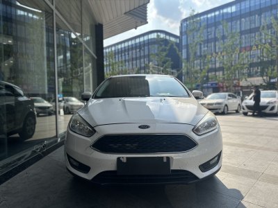2017年2月 福特 ?？怂?兩廂 1.6L 自動舒適型智行版圖片