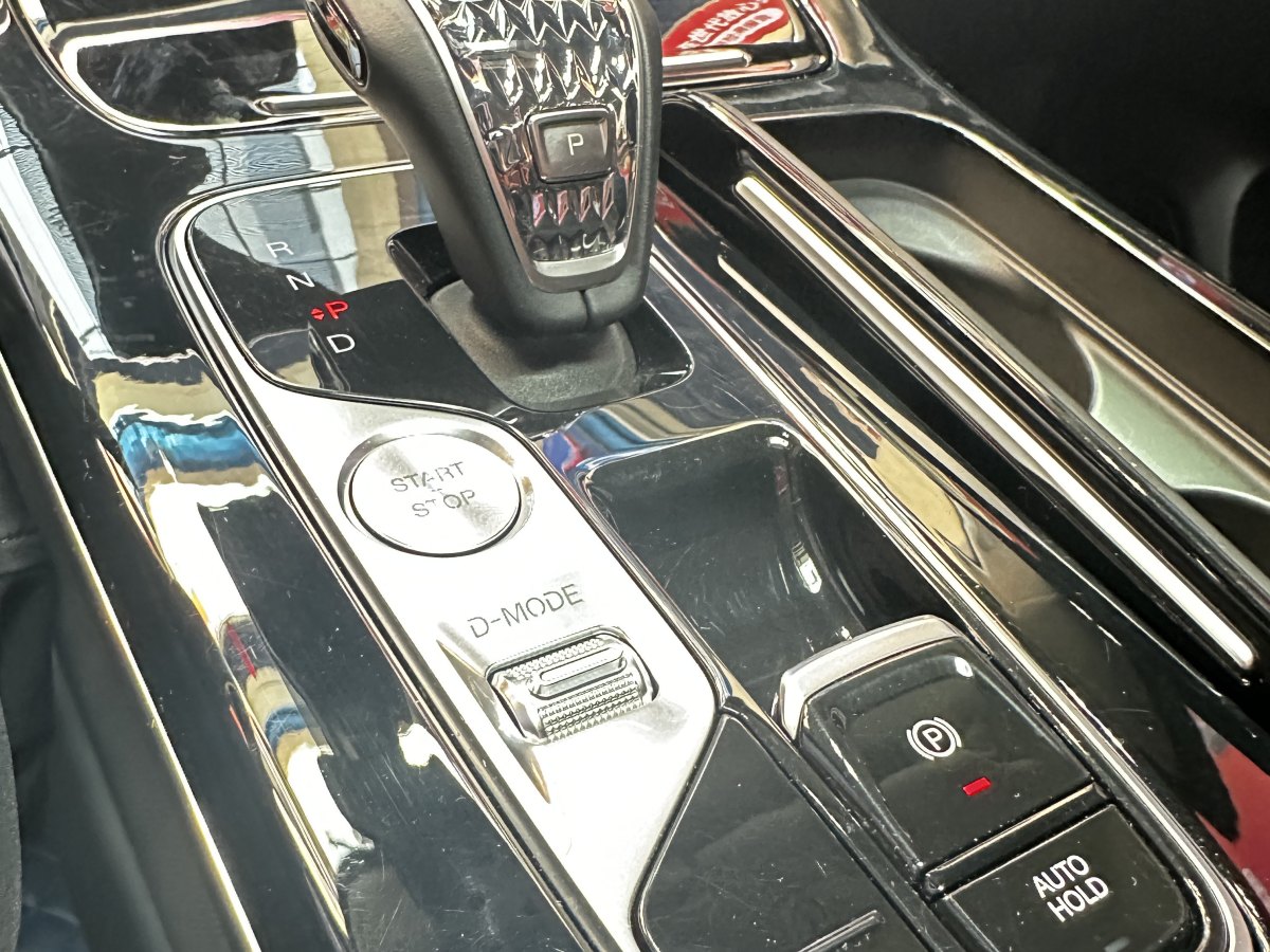 廣汽傳祺 M8  2023款 大師系列 390T 至尊版圖片