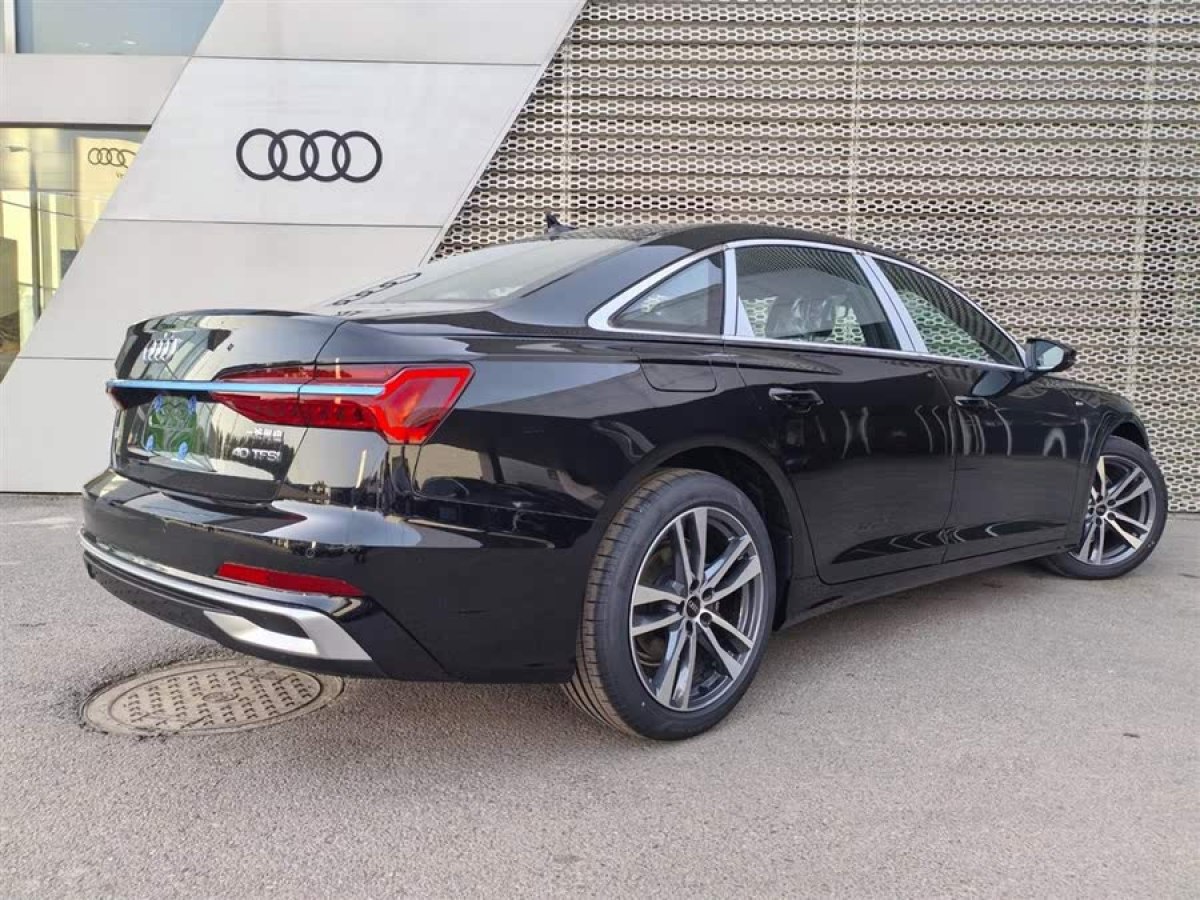 奧迪 奧迪A6L  2025款 改款 40 TFSI 豪華動(dòng)感型圖片
