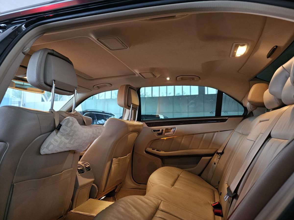 奔驰 奔驰E级  2012款 E 300 L 优雅型图片