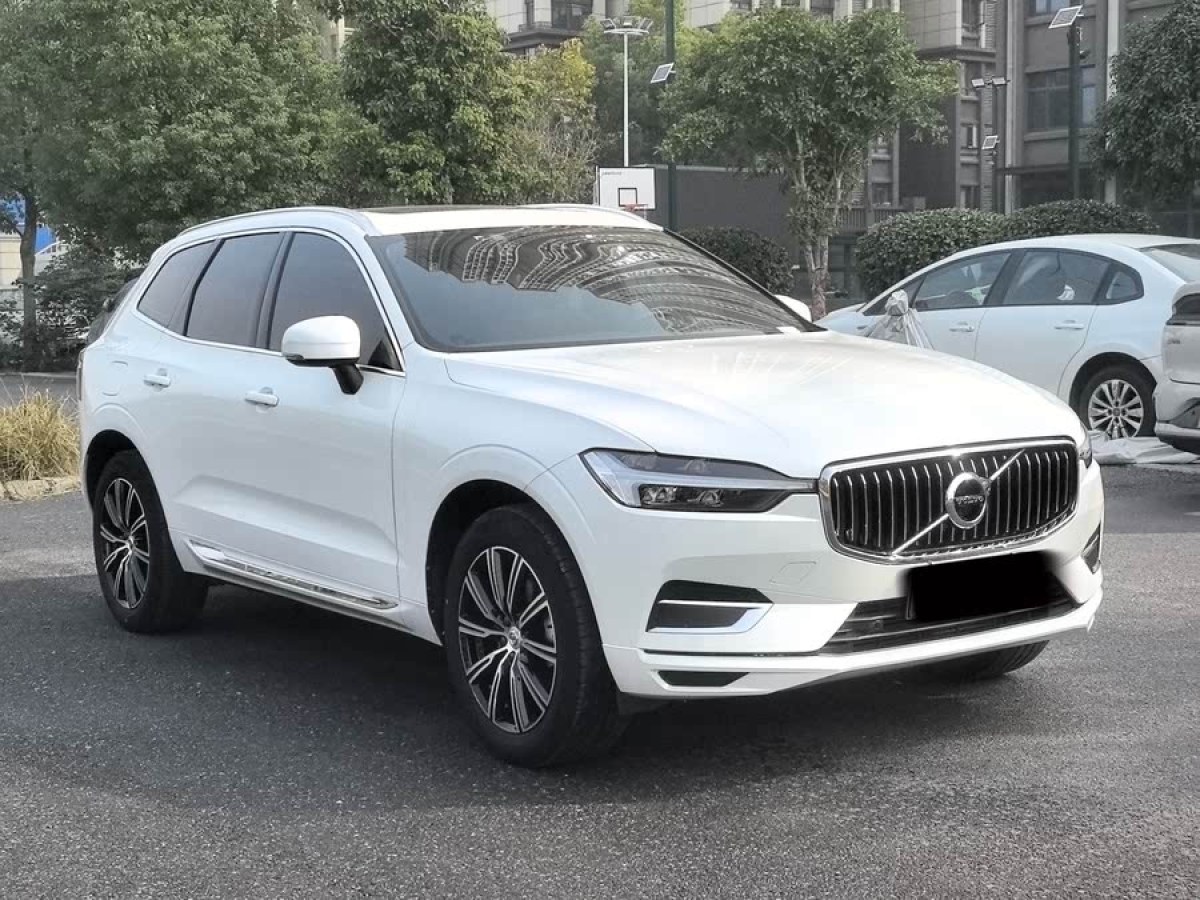 沃爾沃 XC60  2021款 T5 四驅(qū)智遠豪華版圖片