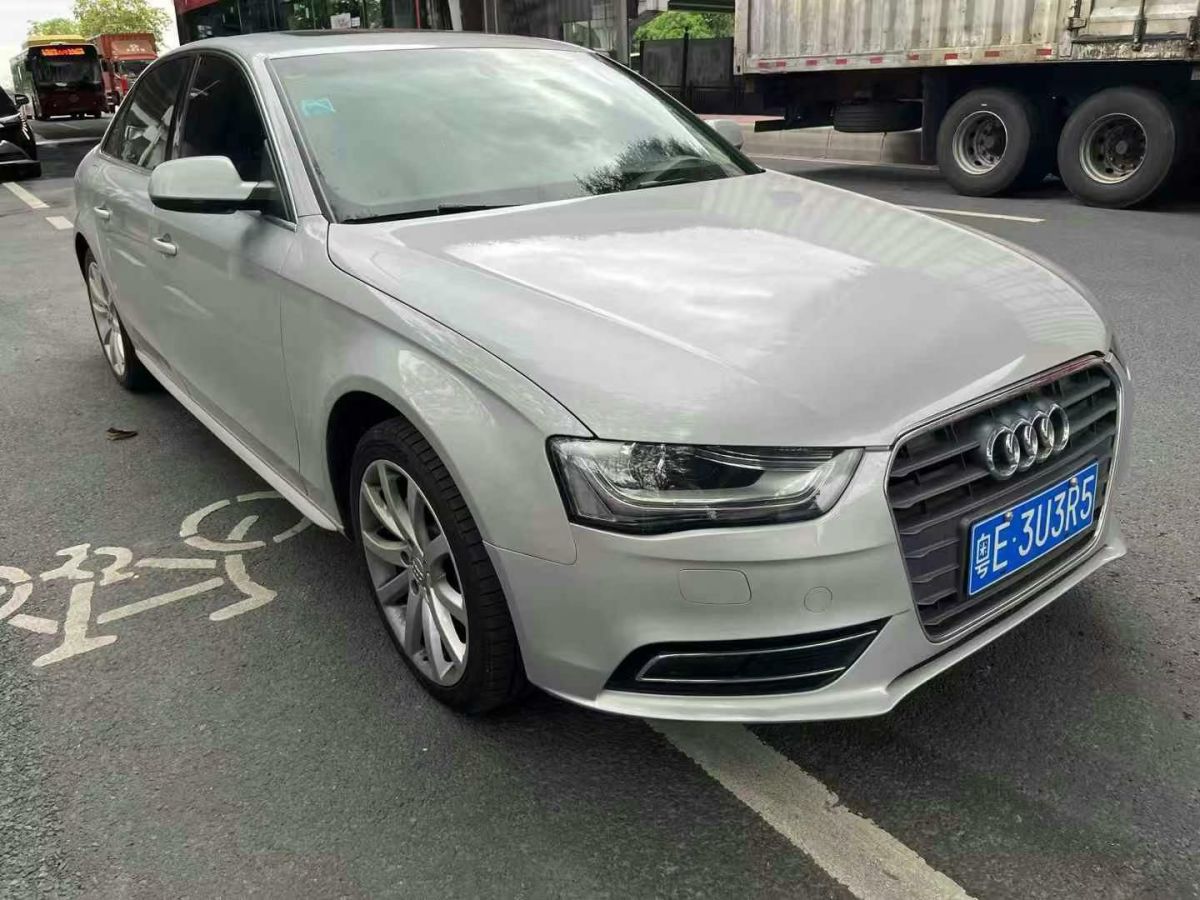 奧迪 奧迪A4L  2015款 A4L 1.8TFSI 30TFSI 舒適型圖片