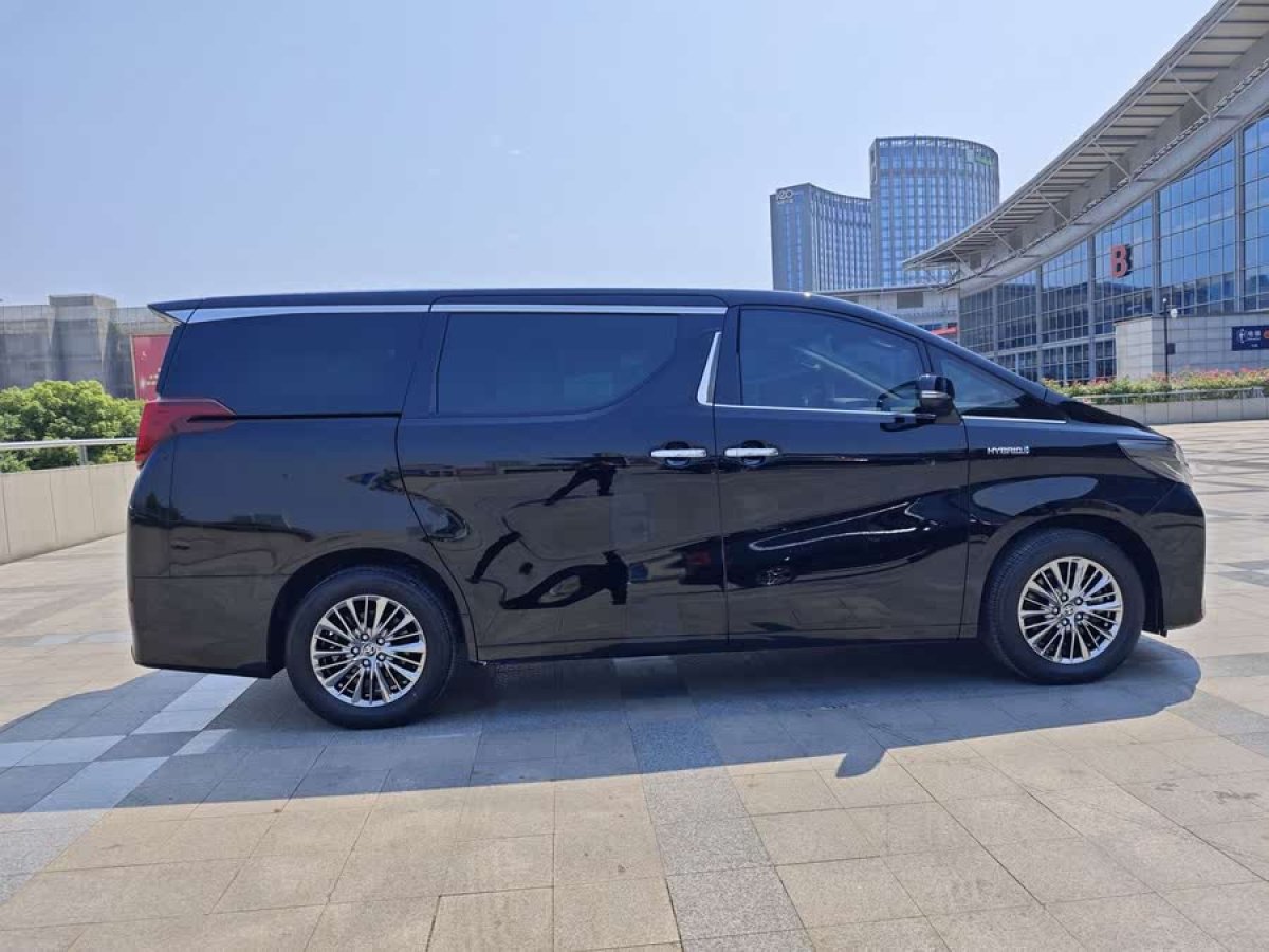 豐田 埃爾法  2021款 雙擎 2.5L 尊貴版圖片