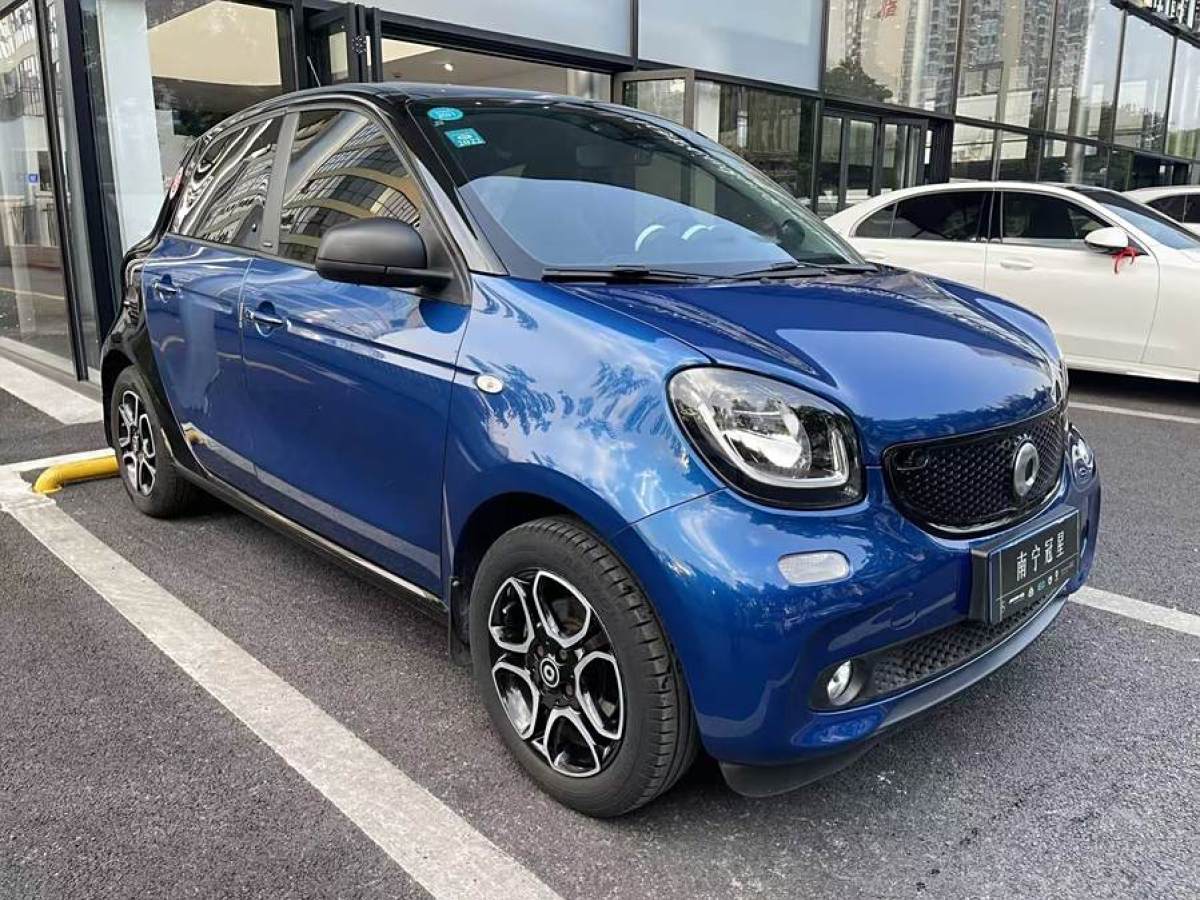 smart forfour  2018款 0.9T 66千瓦風尚型圖片