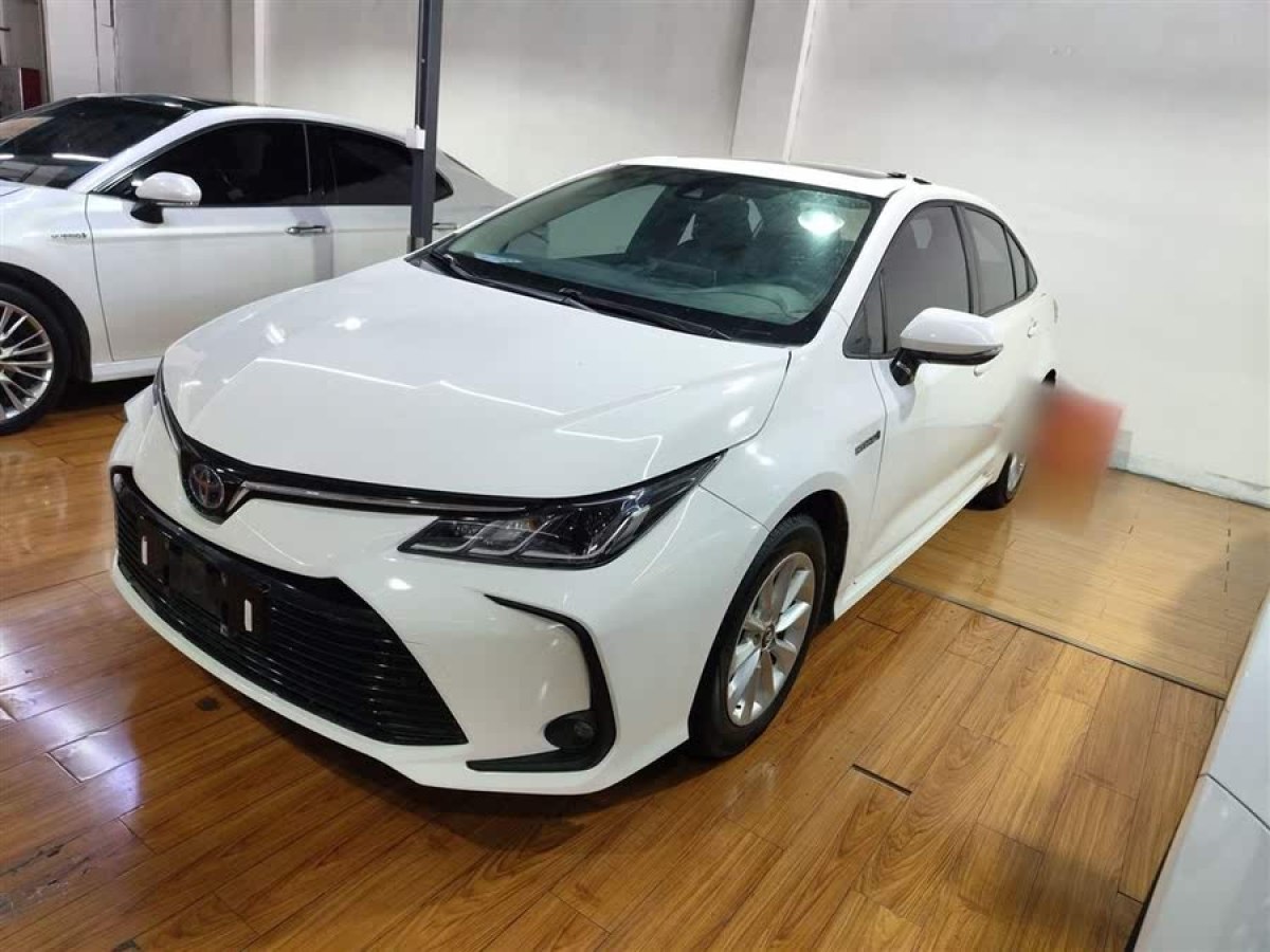 豐田 卡羅拉  2017款 改款雙擎 1.8L E-CVT先鋒版圖片