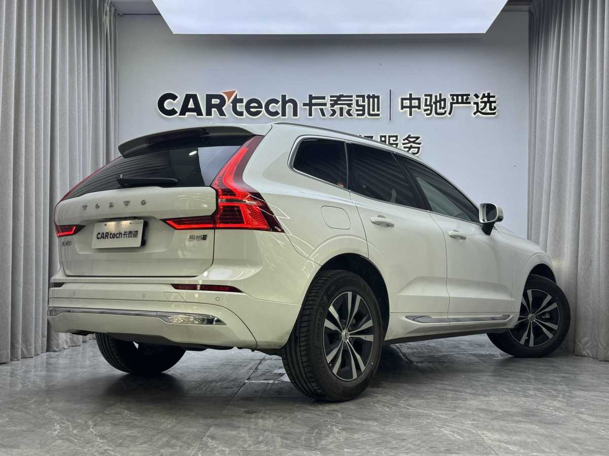 沃爾沃 XC60  2023款 B5 四驅(qū)智逸豪華版圖片