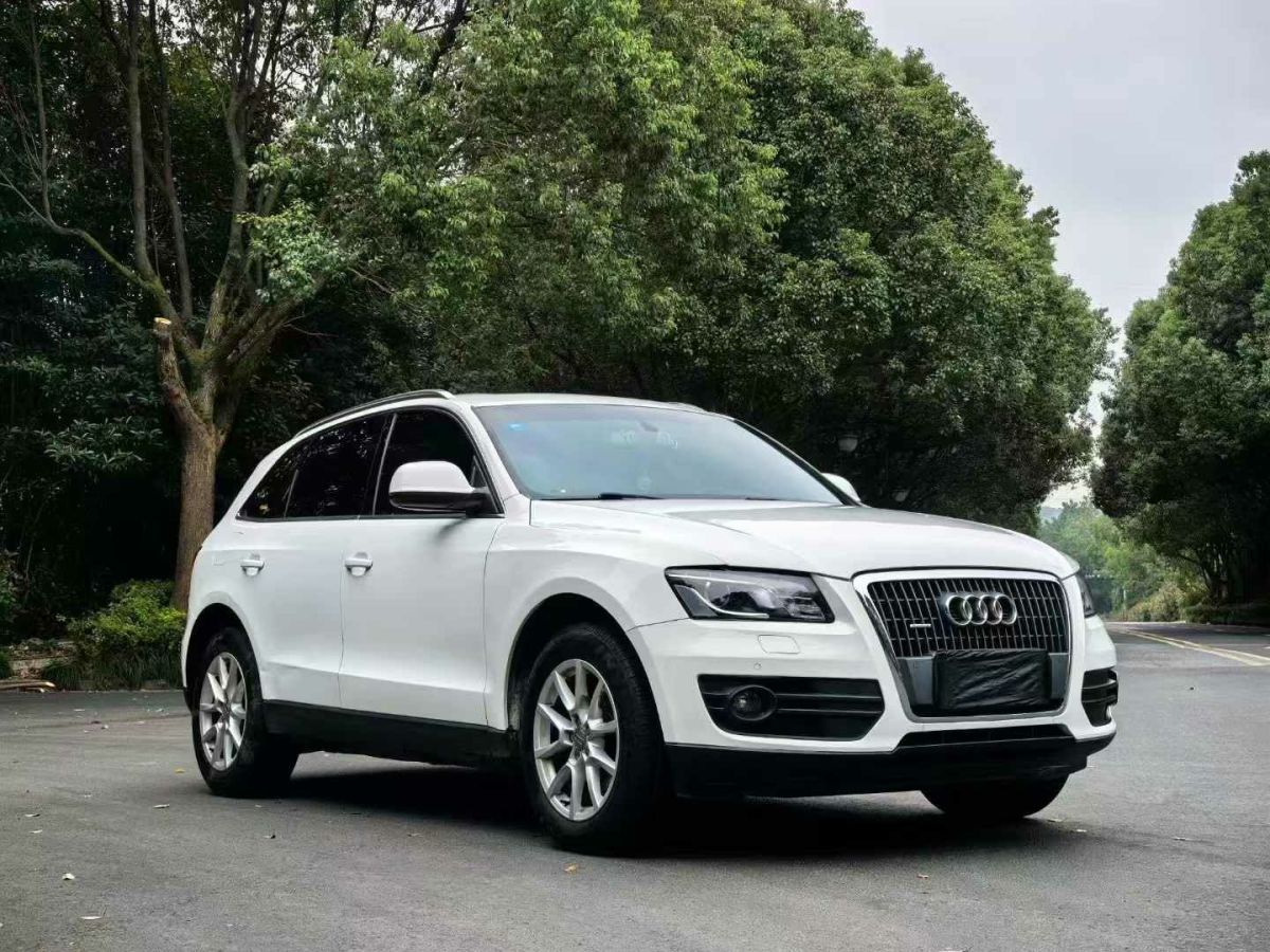 奧迪 奧迪Q5  2013款 Q5 3.0TFSI 45TFSI Quattro 運(yùn)動(dòng)型圖片