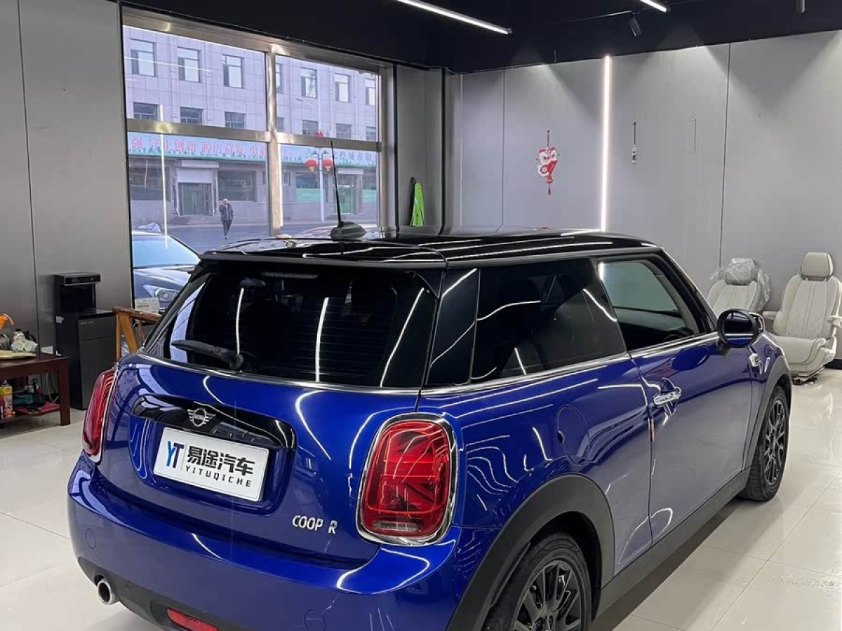 MINI COUNTRYMAN  2018款 1.5T COOPER 經(jīng)典派圖片