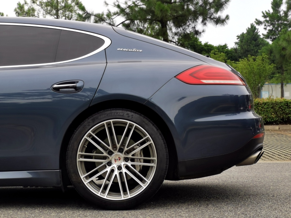 保时捷 Panamera 2014款 S Executive 3.0T图片