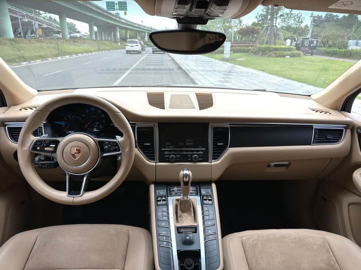 保時(shí)捷 Macan  2014款 Macan 2.0T圖片