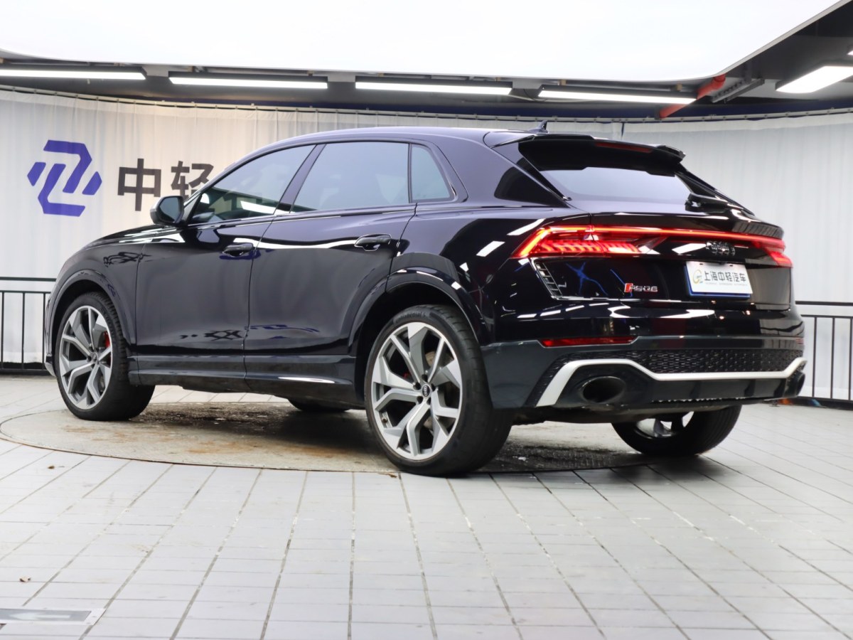 奧迪 Sport 奧迪RS Q8  2021款 RS Q8 4.0T 尊享版圖片