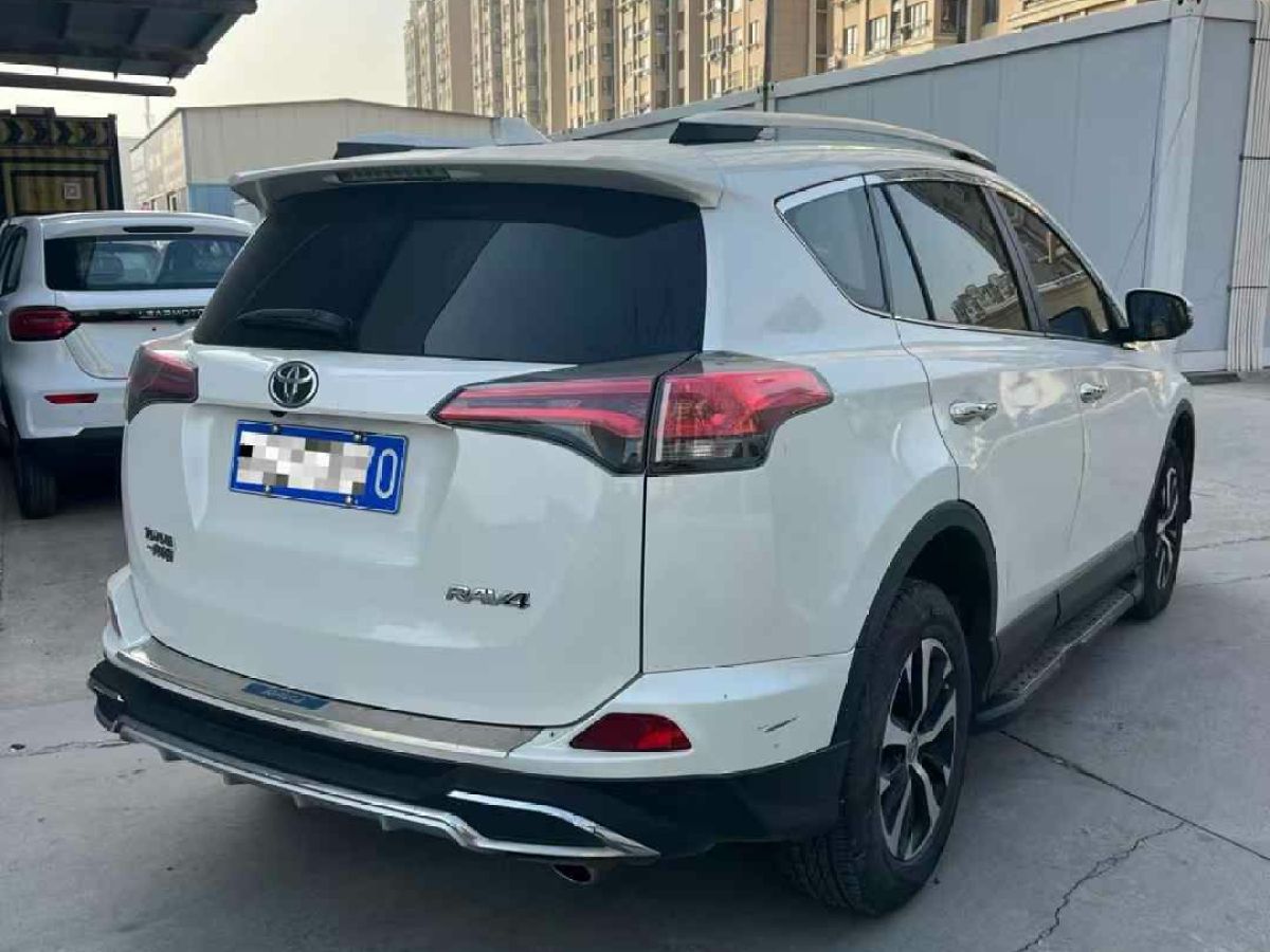 豐田 RAV4 圖片