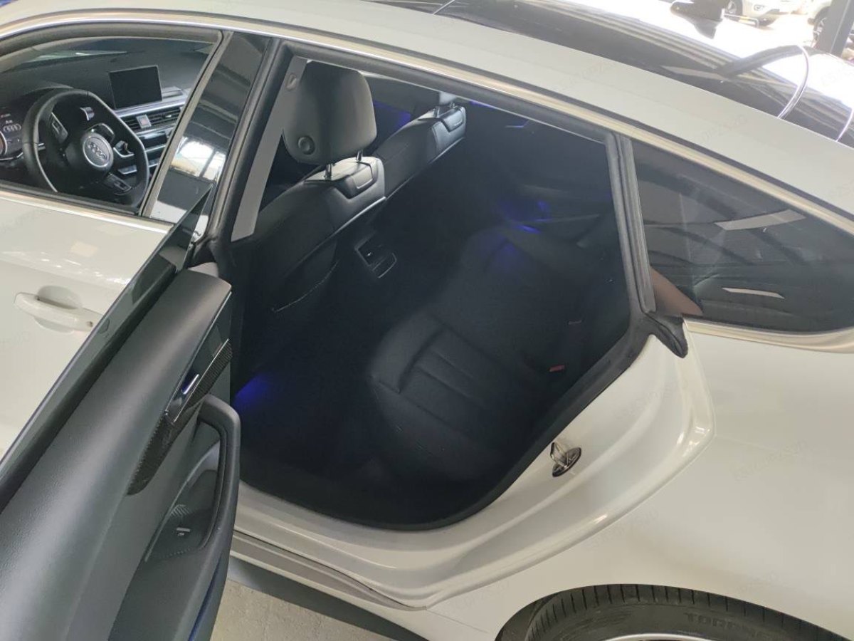 奧迪 奧迪A5  2019款 Sportback 40 TFSI 時(shí)尚型圖片