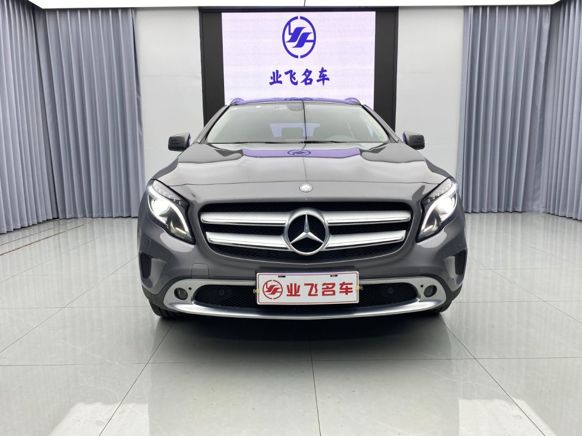 2015年12月奔馳 奔馳GLA  2016款 GLA 220 4MATIC 時(shí)尚型