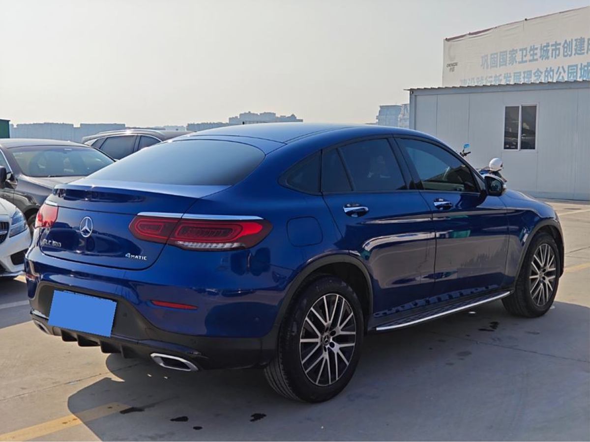 奔馳 奔馳GLC  2022款 改款 GLC 300 4MATIC 轎跑SUV圖片