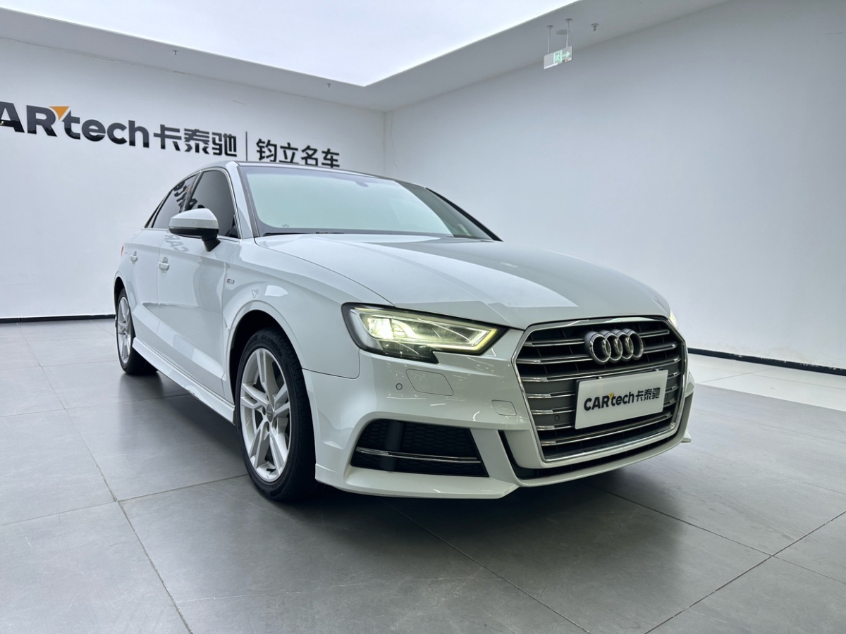 奧迪 奧迪A3  2020款 Limousine 35 TFSI 進(jìn)取型圖片