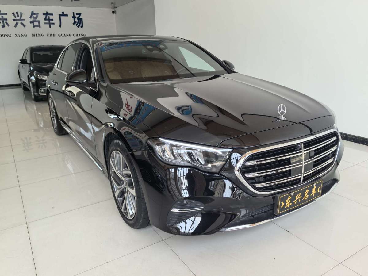 奔馳 奔馳E級(jí)  2024款 E 300 L 時(shí)尚型圖片