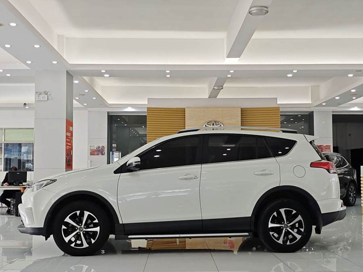 豐田 RAV4榮放  2019款 2.0L CVT兩驅(qū)先鋒版 國V圖片