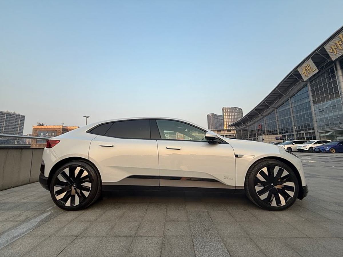 Polestar極星 Polestar 4  2023款 雙電機(jī)長(zhǎng)續(xù)航PLUS圖片