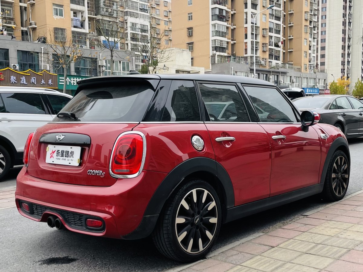 MINI MINI  2015款 2.0T COOPER S 五門版圖片