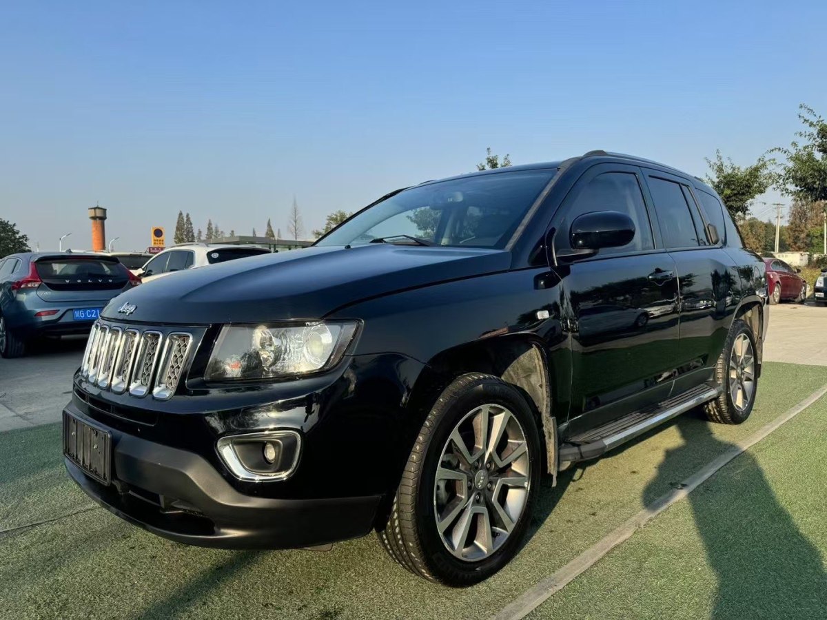 Jeep 指南者  2015款 2.0L 兩驅(qū)豪華版圖片