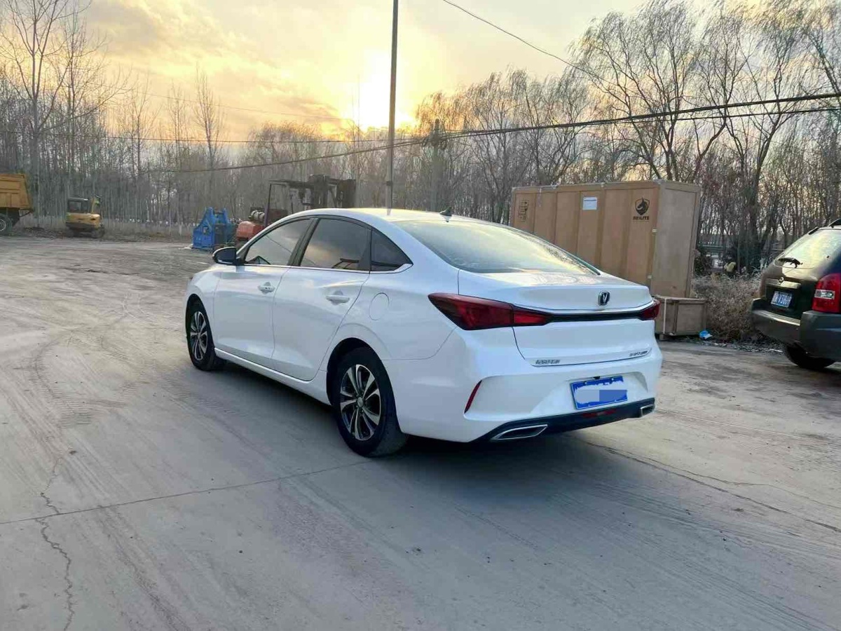 長安 逸動  2021款 PLUS 1.6L GDI CVT豪華型圖片