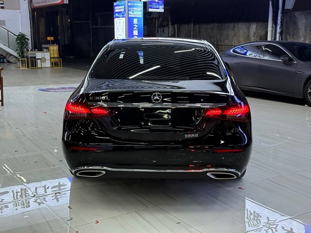 奔馳 奔馳E級(jí)  2022款 改款 E 300 L 豪華型圖片