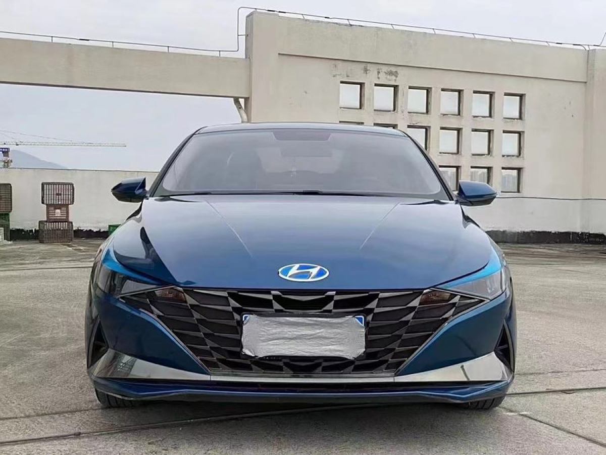 现代 伊兰特  2021款 1.5L LUX尊贵版图片